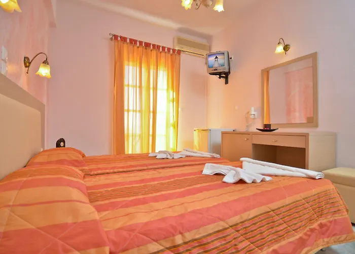 ανατολή 2* Naxos City